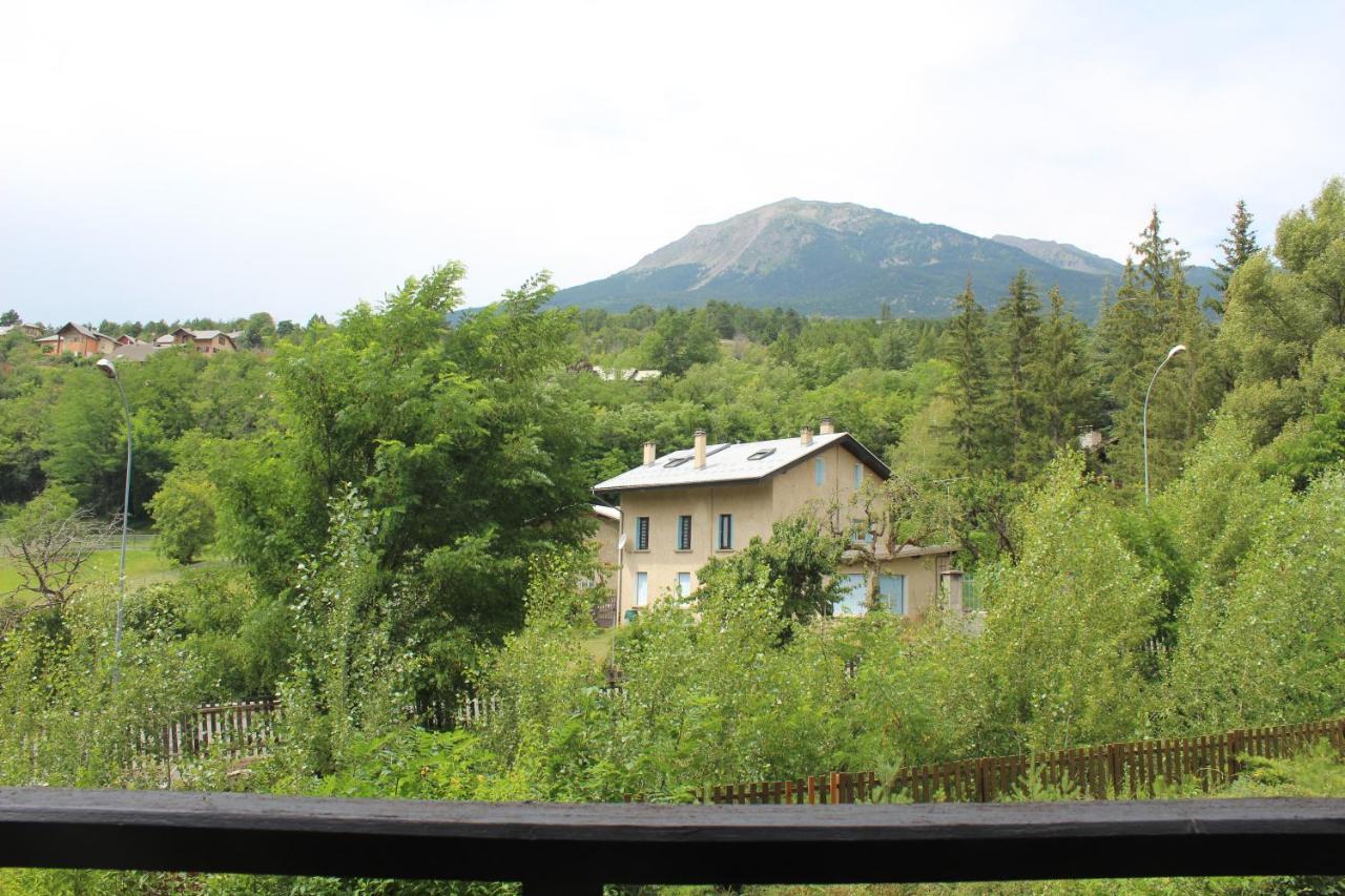 Appartement Au Calme, A Deux Pas Du Plan D Eau Embrun Buitenkant foto