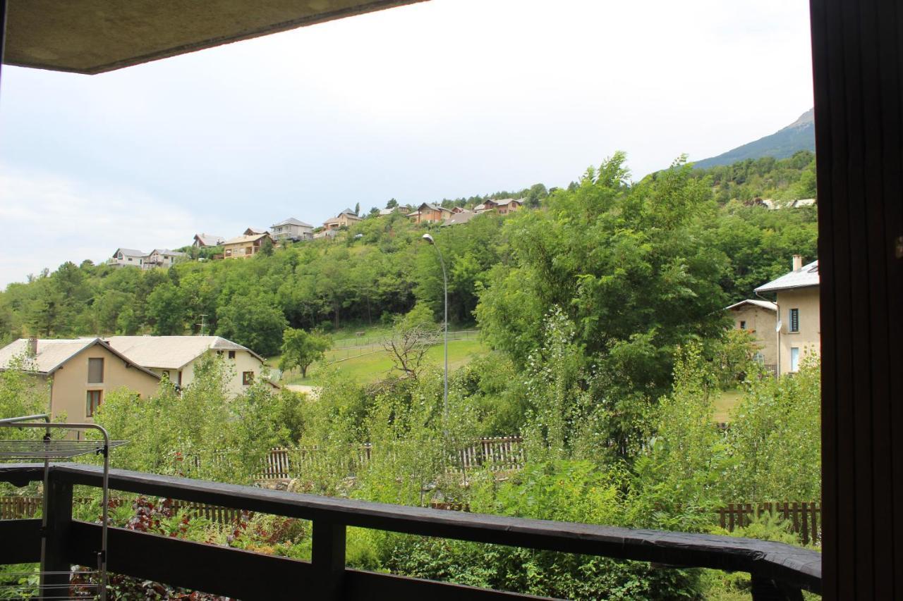 Appartement Au Calme, A Deux Pas Du Plan D Eau Embrun Buitenkant foto